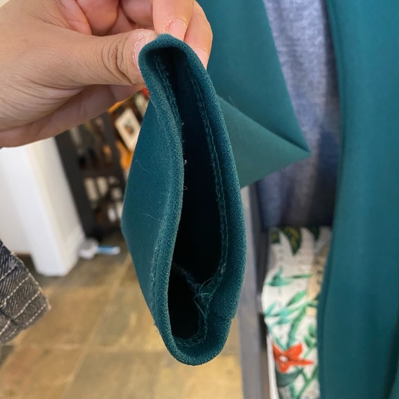 Fashion Nova - Emerald green long-sleeved bodycon dress with choker - Picture 8 of 10